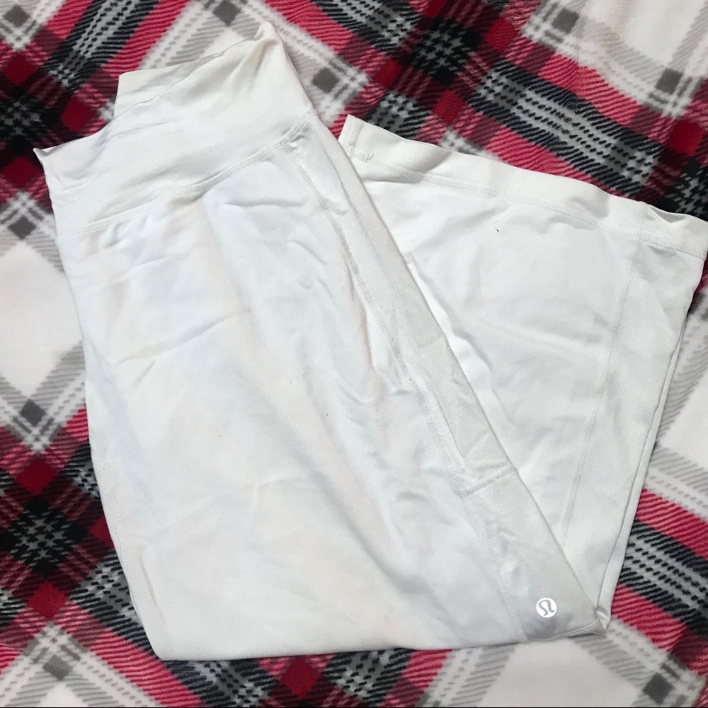 Lululemon loose fit crops